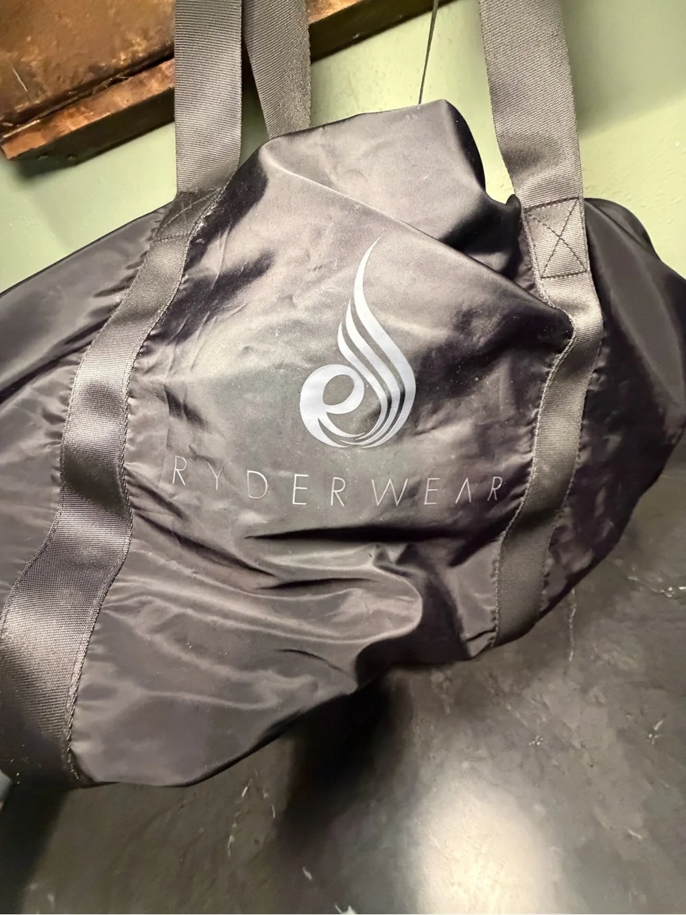 Ryderwear Duffle Bag, black with shiny tonal logo